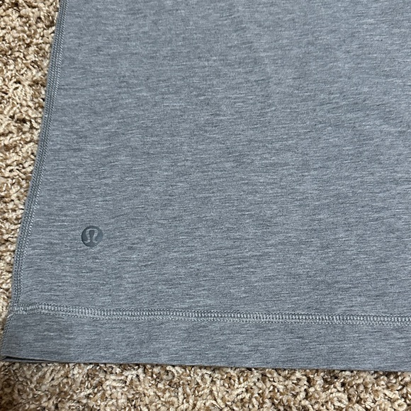 lululemon athletica Gray Mountain Graphic Tee - Picture 3 of 4